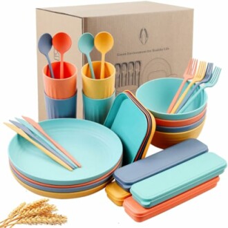 48-Piece Unbreakable vs. 32-Piece Plastic Tableware Set Comparison